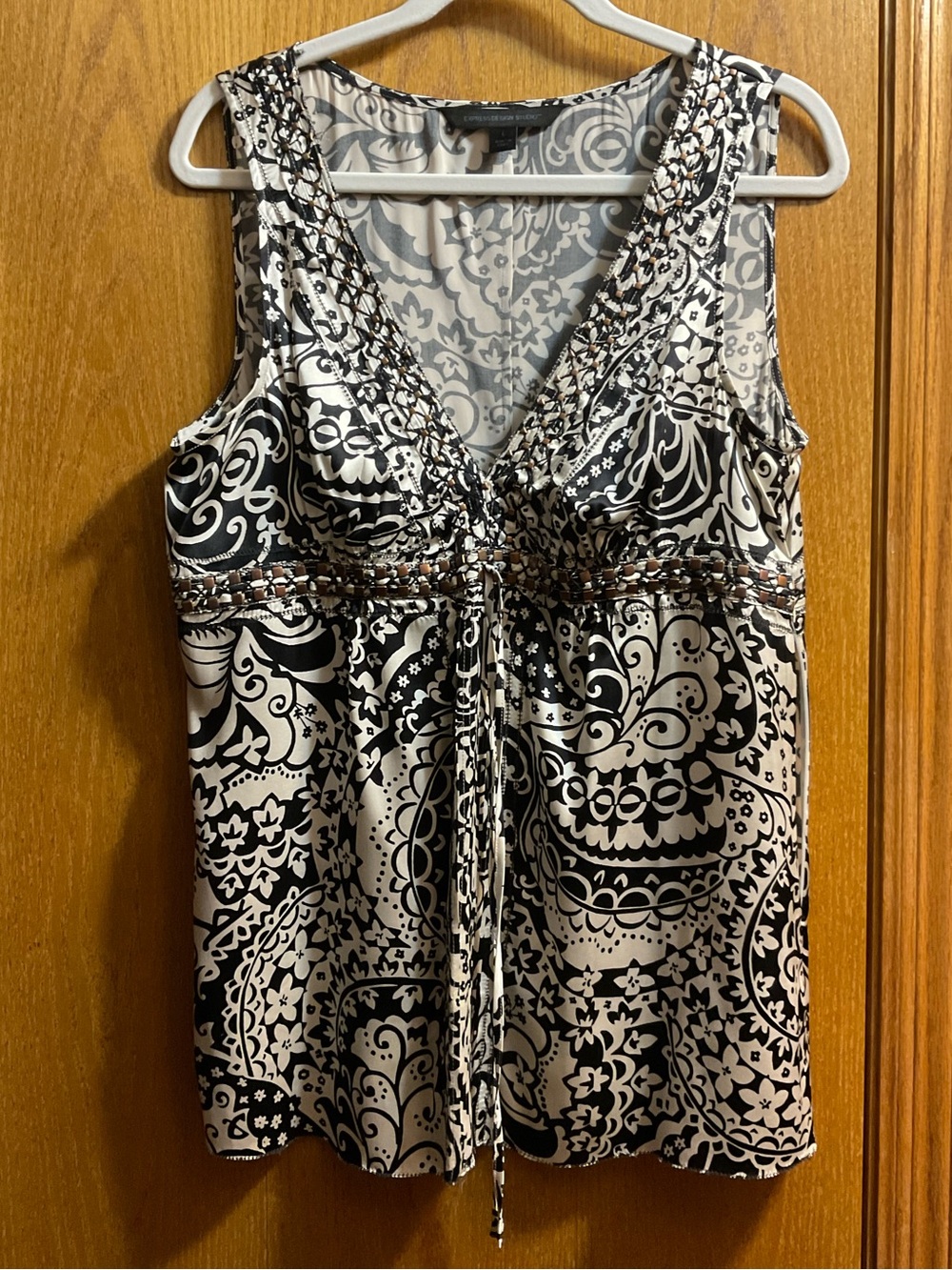 Vintage Y2K Womens Express Design Studio Paisley Sleeveless V-Neck Waist Tie Top